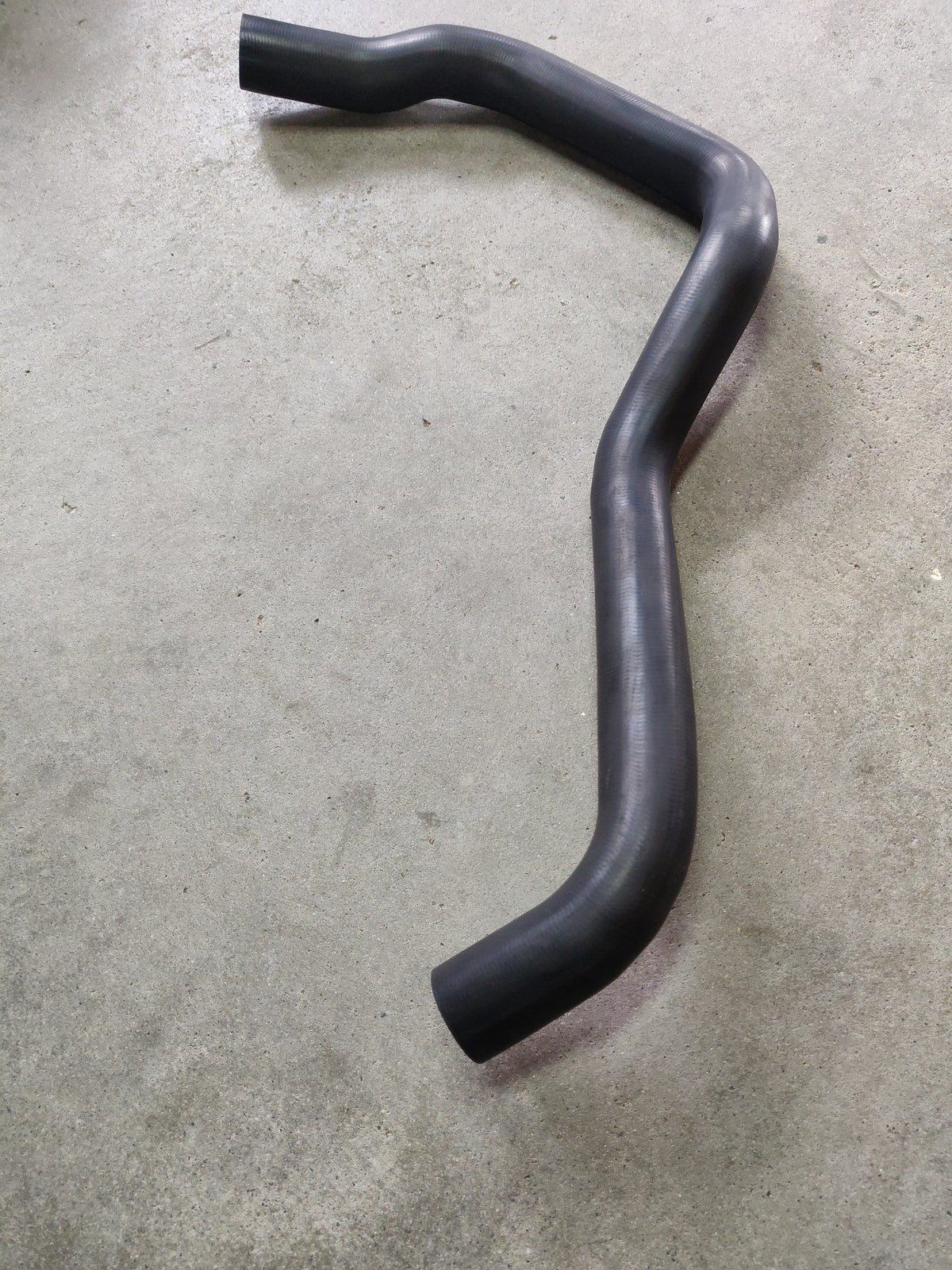 Lower Radiator Hose For Mitsubishi Pajero 3.5L V6 6G74 MR404876 05-1772 CH3654