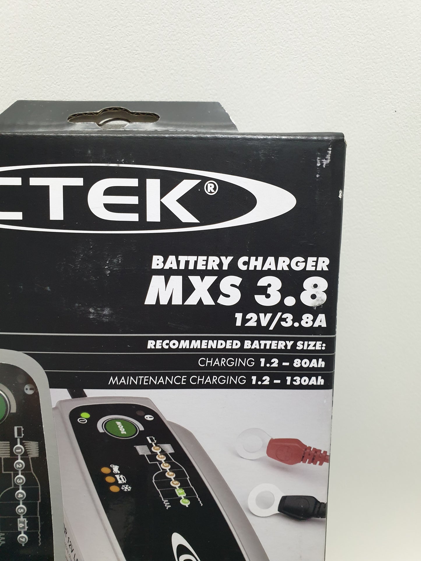 CTEK MXS 3.8 Battery Charger 12V 3.8A MXS3.8