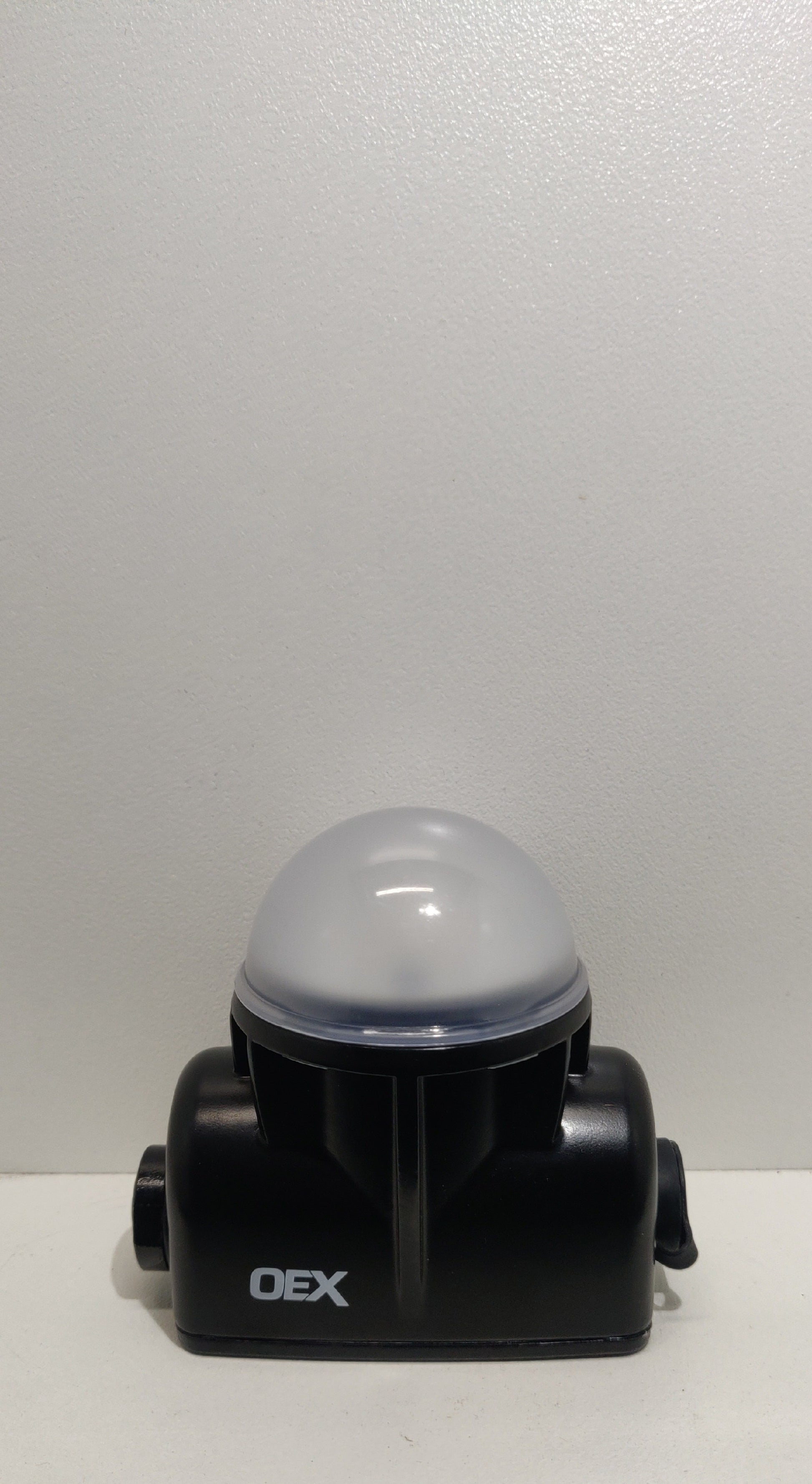 OEX Heavy Duty LED Work Light With Magnet & Hook Rechargeable LLX70001
