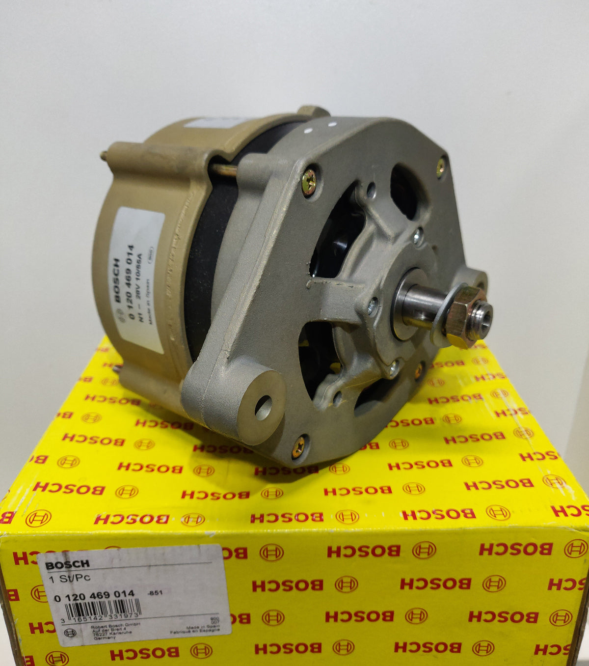 Bosch Alternator 0120469014 28V 55A Volvo B10 F10 Fl6 FL7 FL NL