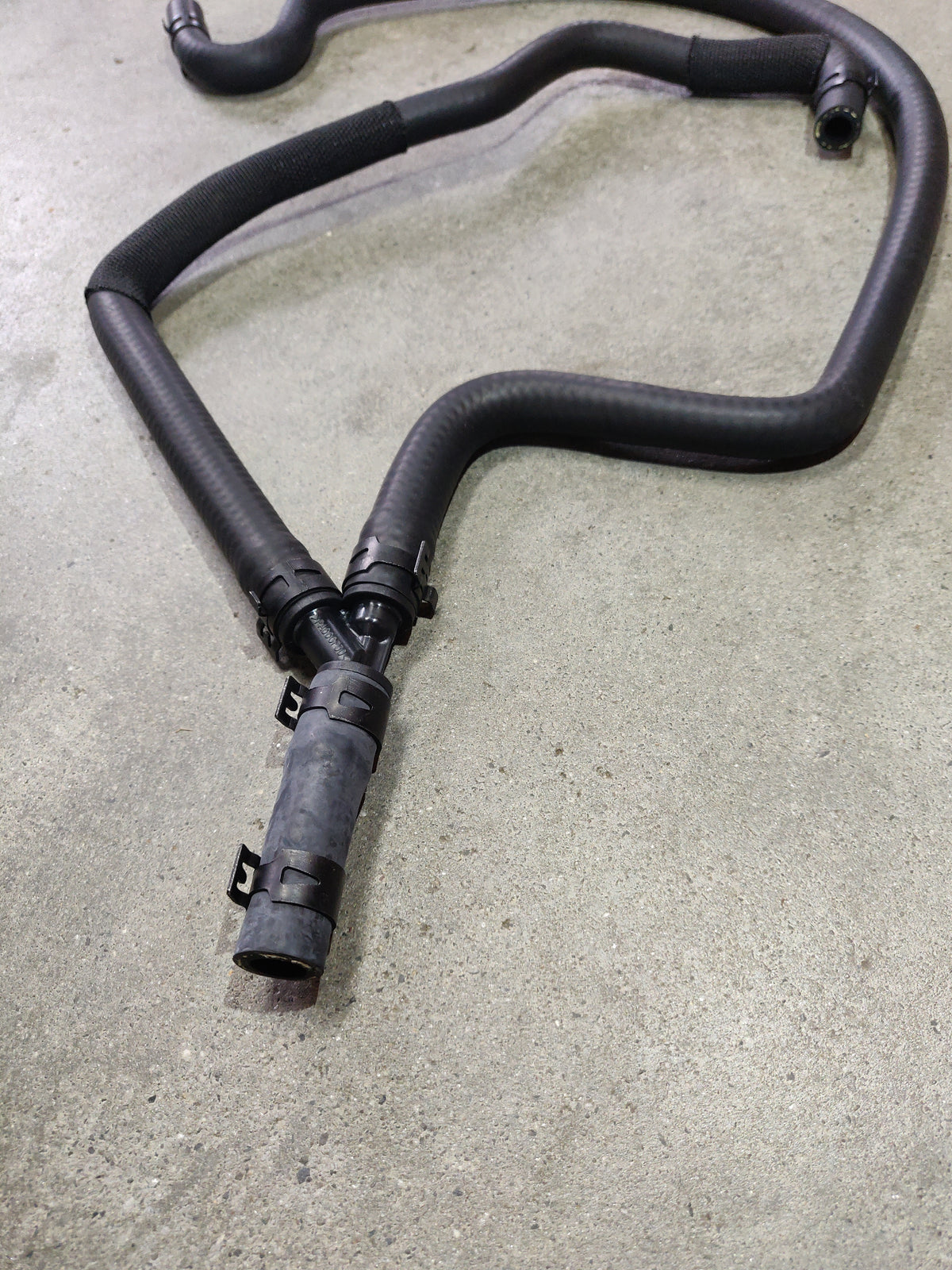 Engine Coolant Hose For Range Rover Sport 4.2L V8 PCH501401 2005-2009 