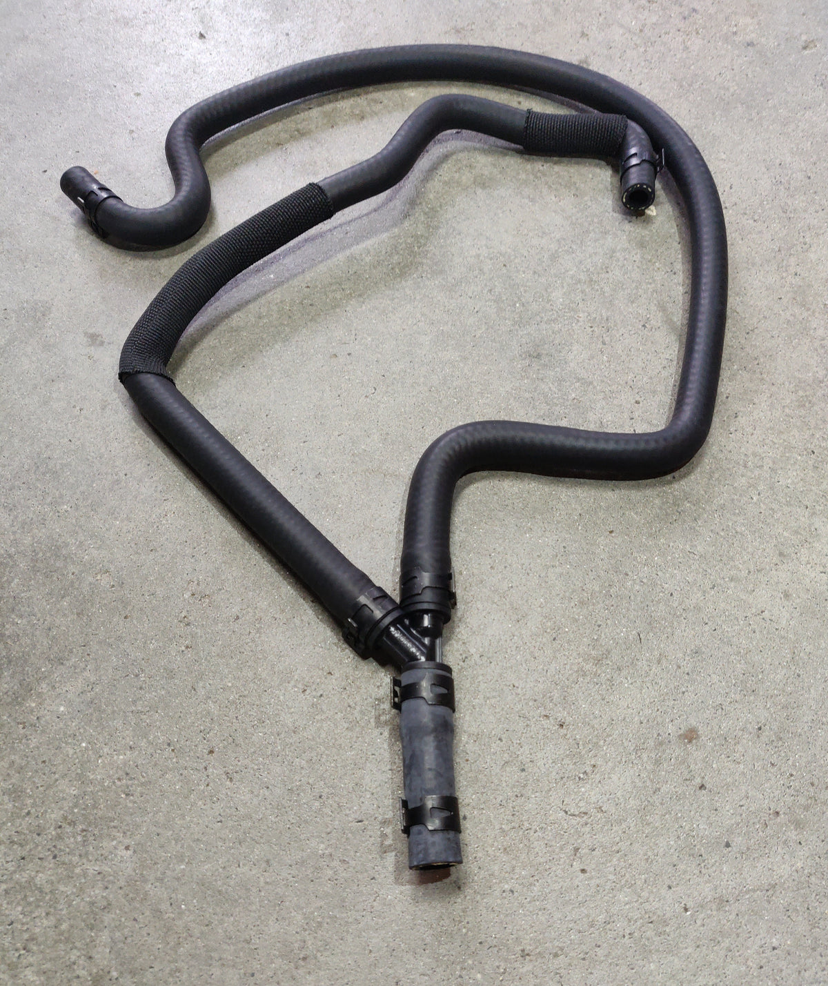 Engine Coolant Hose For Range Rover Sport 4.2L V8 PCH501401 2005-2009 