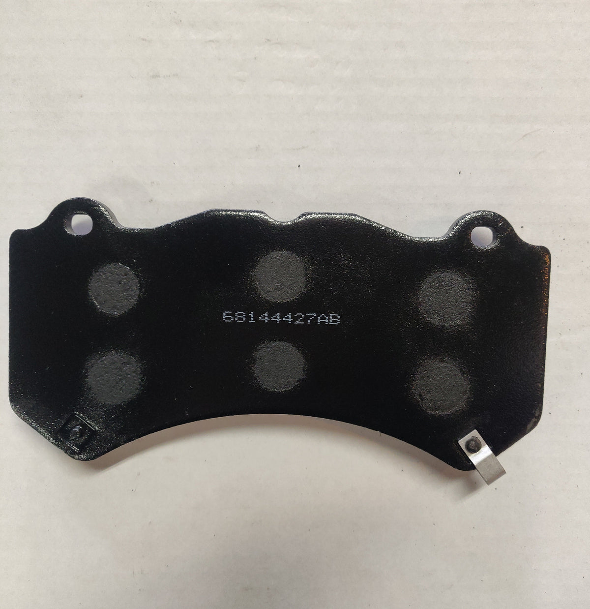 Front Brake Pads For Brembo Jeep Grand Cherokee SRT8 68144427AB Refer DB2375