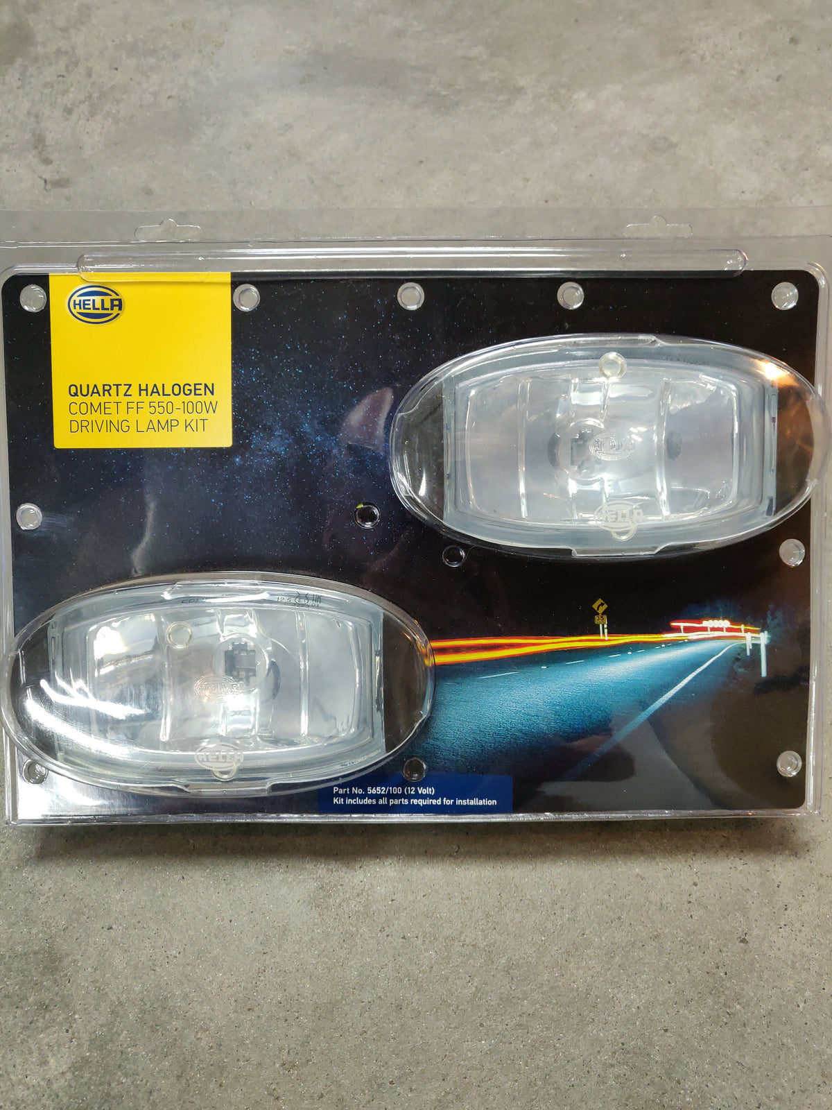 Hella Comet FF 550-100W Halogen 12V Driving Light Kit 5652/100
