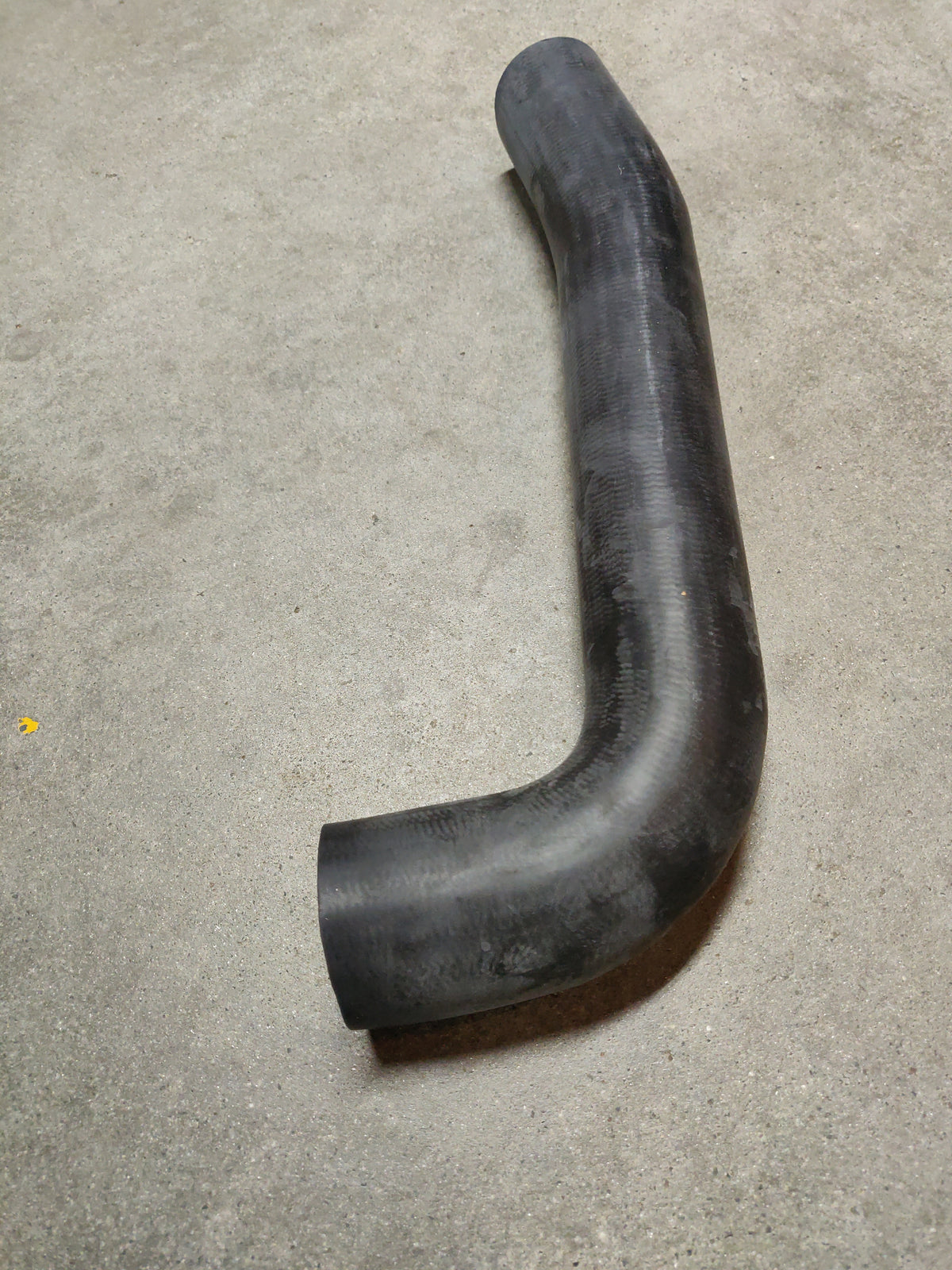 Intercooler Intake Hose for Mitsubishi Challenger Pajero Triton ML MN 2.5L 3.2L 1505A511