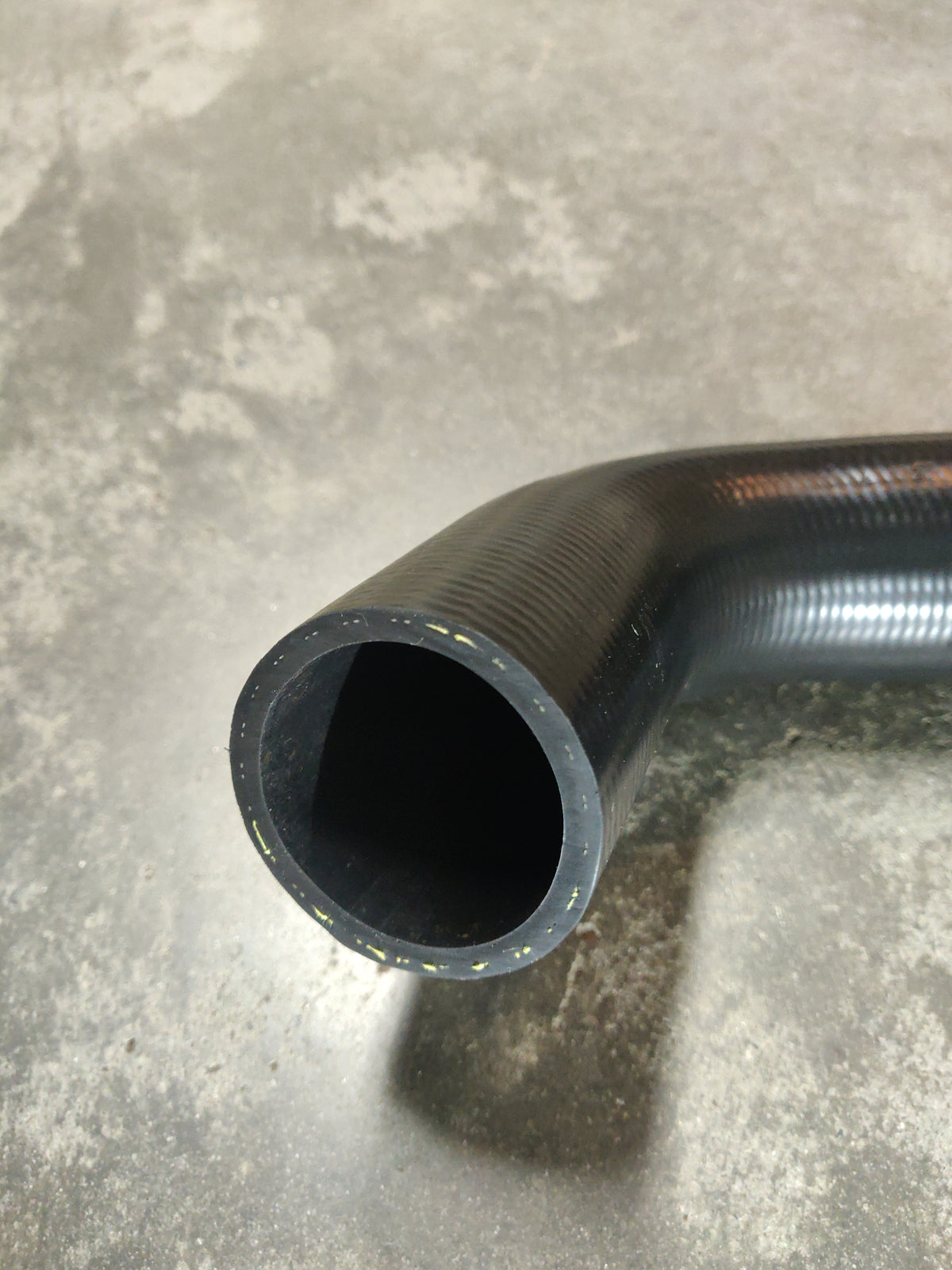 LH Intercooler Hose 4C116C646AE For Ford Transit 2.4L VH VJ 2002-2006