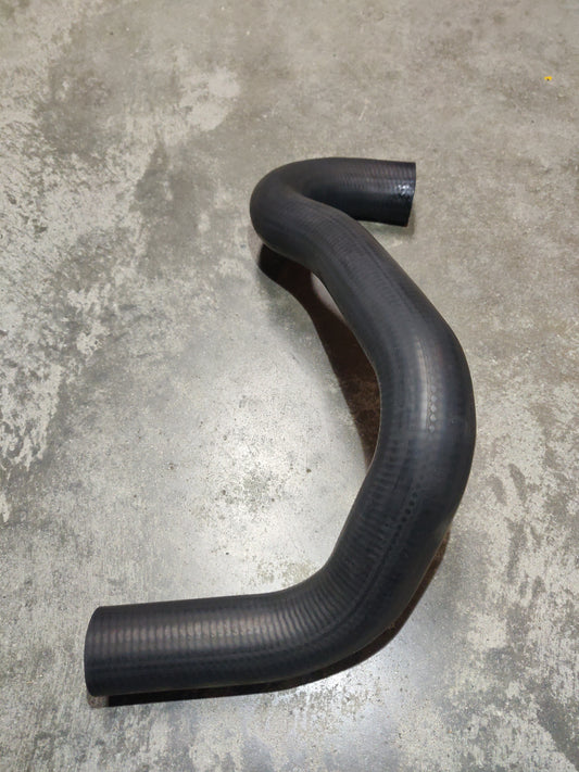 Lower Bottom Radiator Hose MN135045 For Mitsubishi Challenger PB Triton MN L200 4D56T