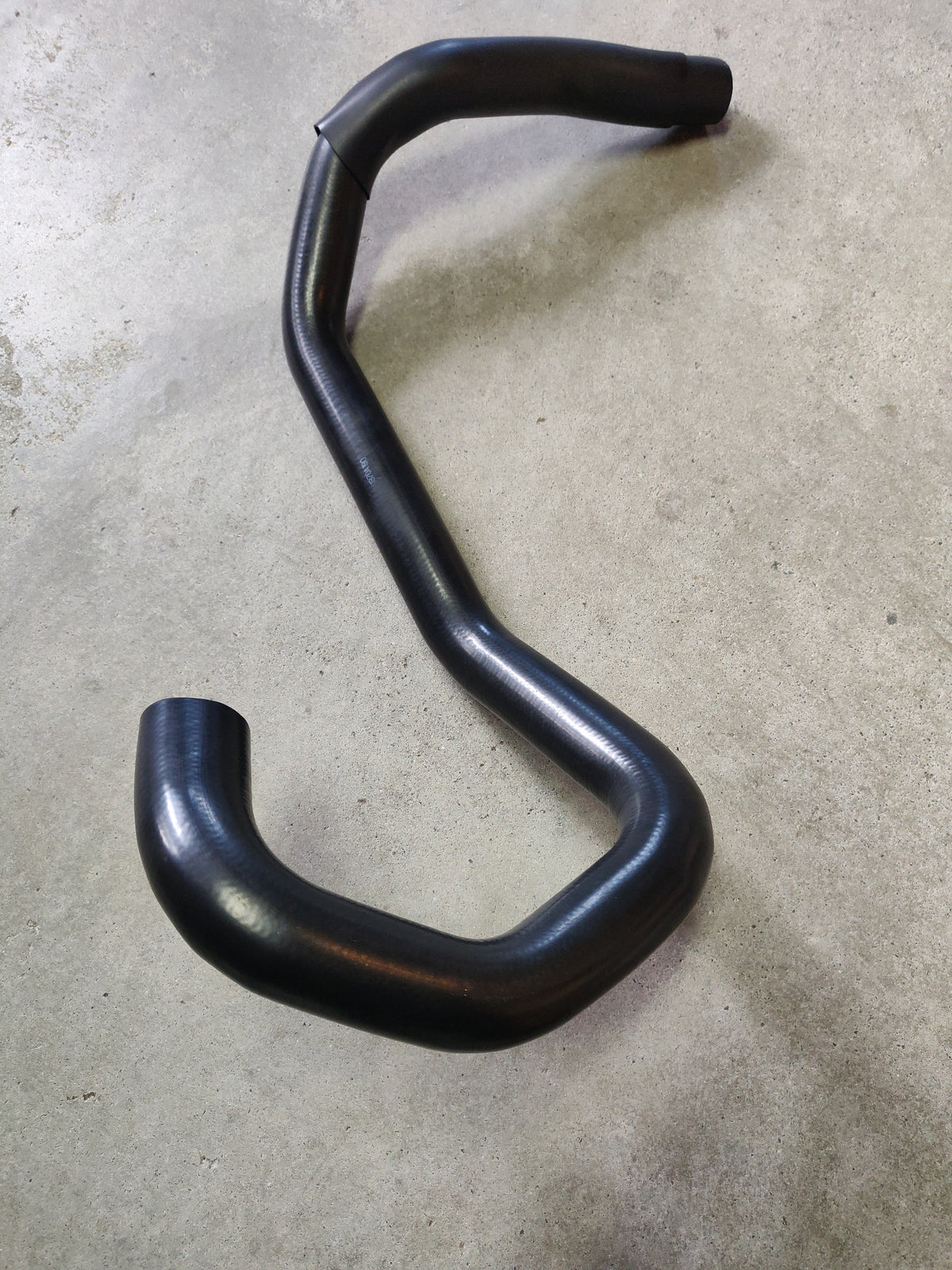 Lower Bottom Radiator Hose for Mitsubishi Outlander ZG ZH 2.4L 1370A190